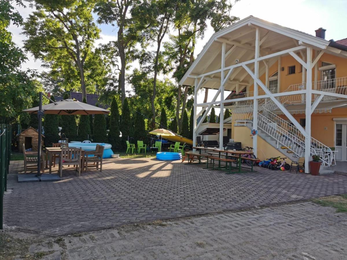 Silver Beach Resort Zamárdi Exterior foto